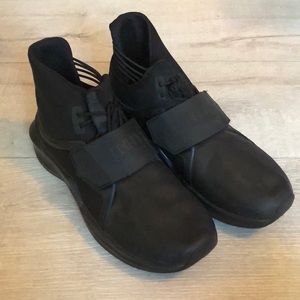 Fenty PUMA Women’s Black Trainer Hi, Size 8